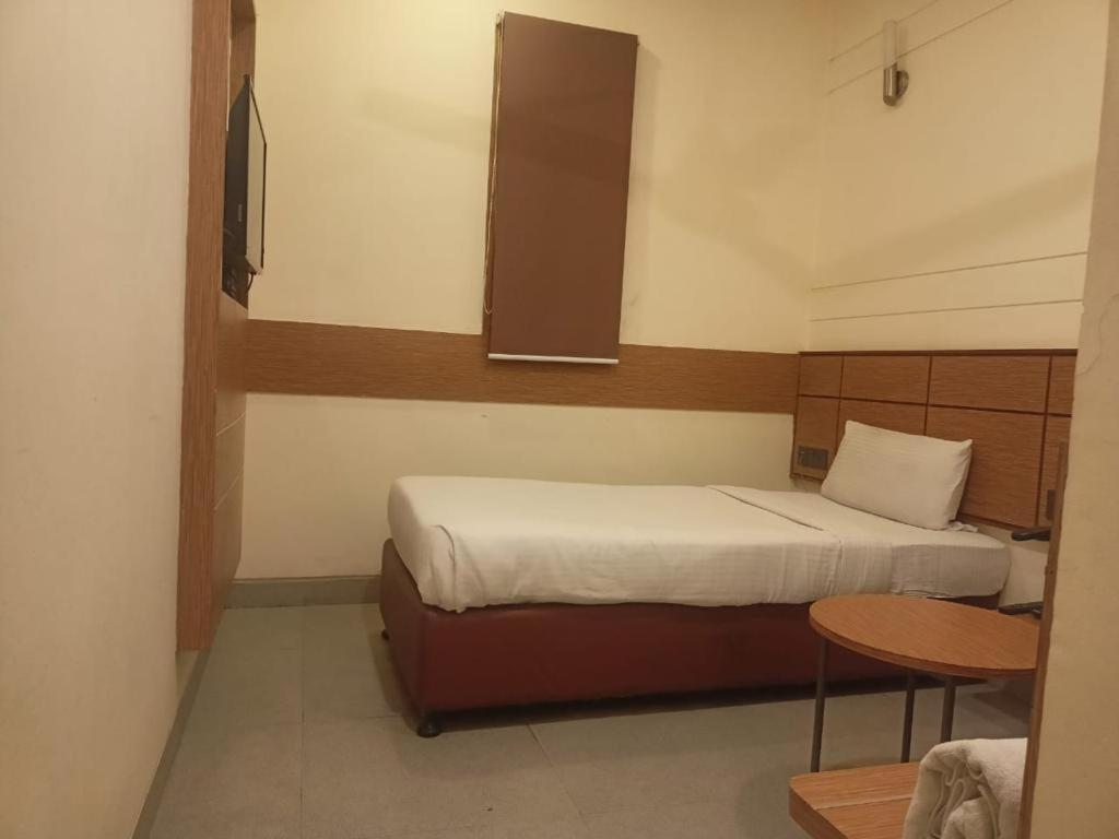 Max Hotels Prayagraj Extérieur photo